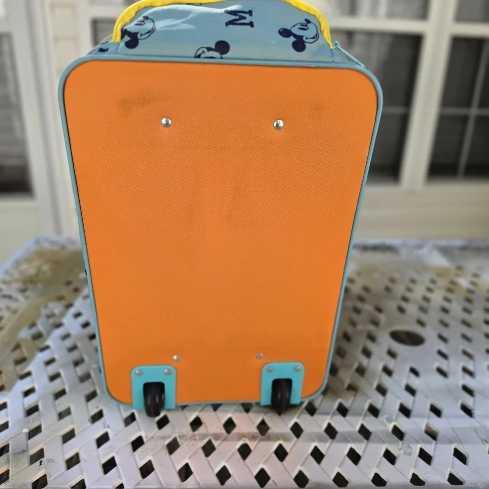 American Tourister Totally Mickey Mouse Rolling Carryon Suitcase‎ Vacation
